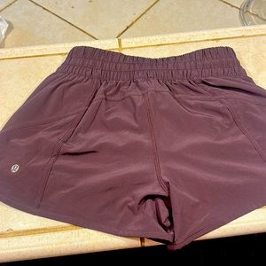 Lululemon Hotta Hot High-Rise Lined shorts